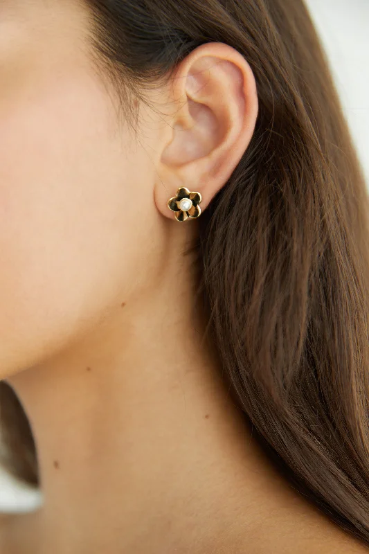 DAISY PEARL STUDS