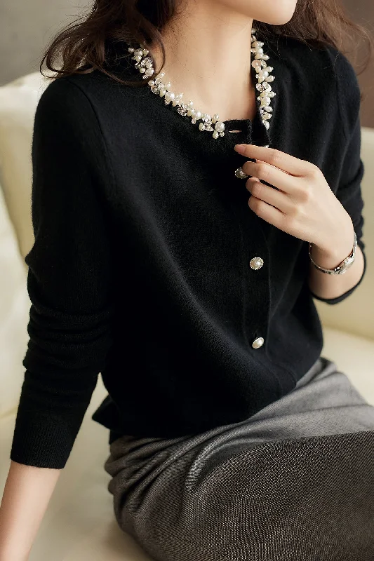 Elegant Pearl Decorated Cardigan